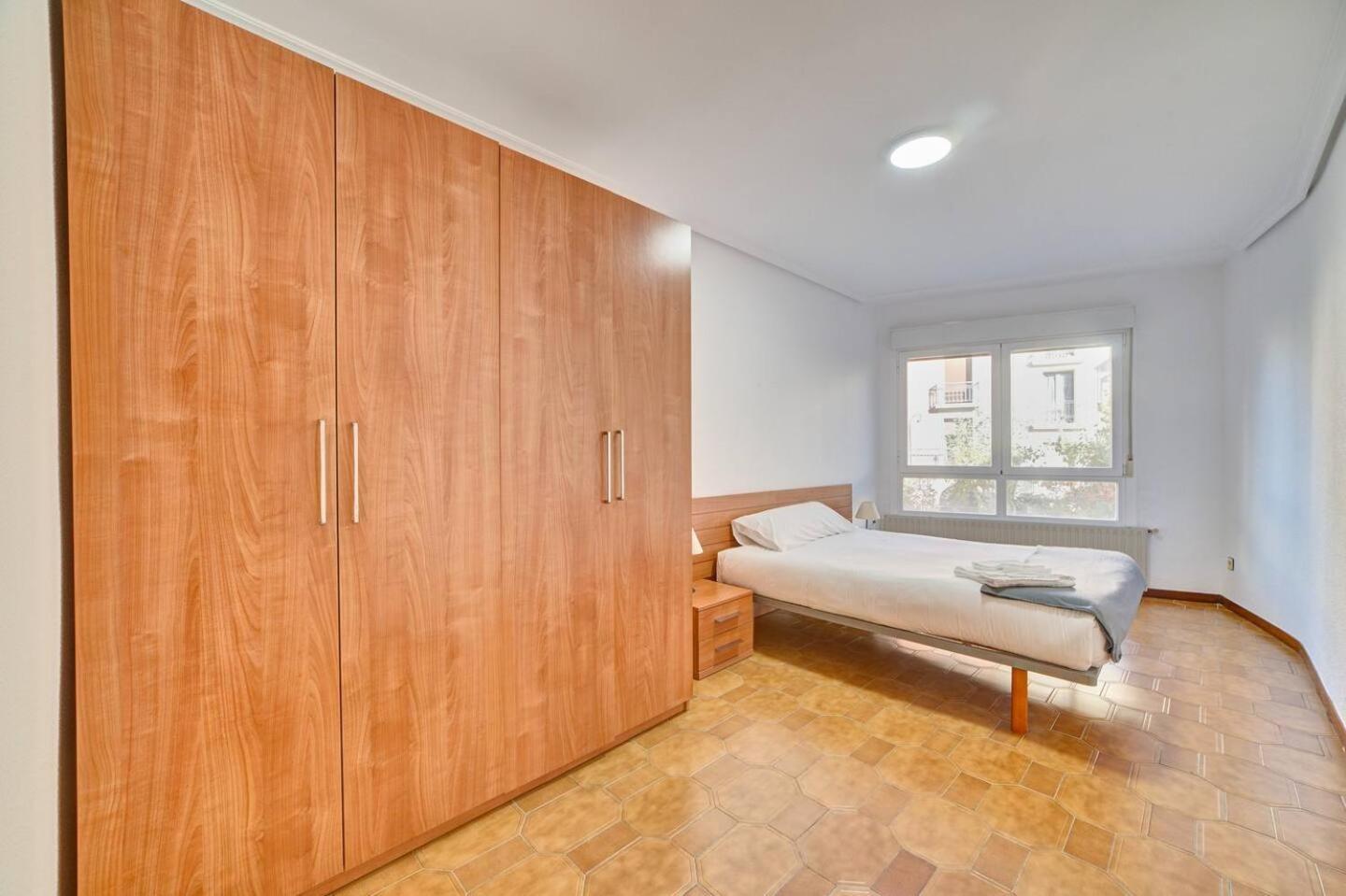 Apartamento Breton De Los Herreros لوغرونيو المظهر الخارجي الصورة