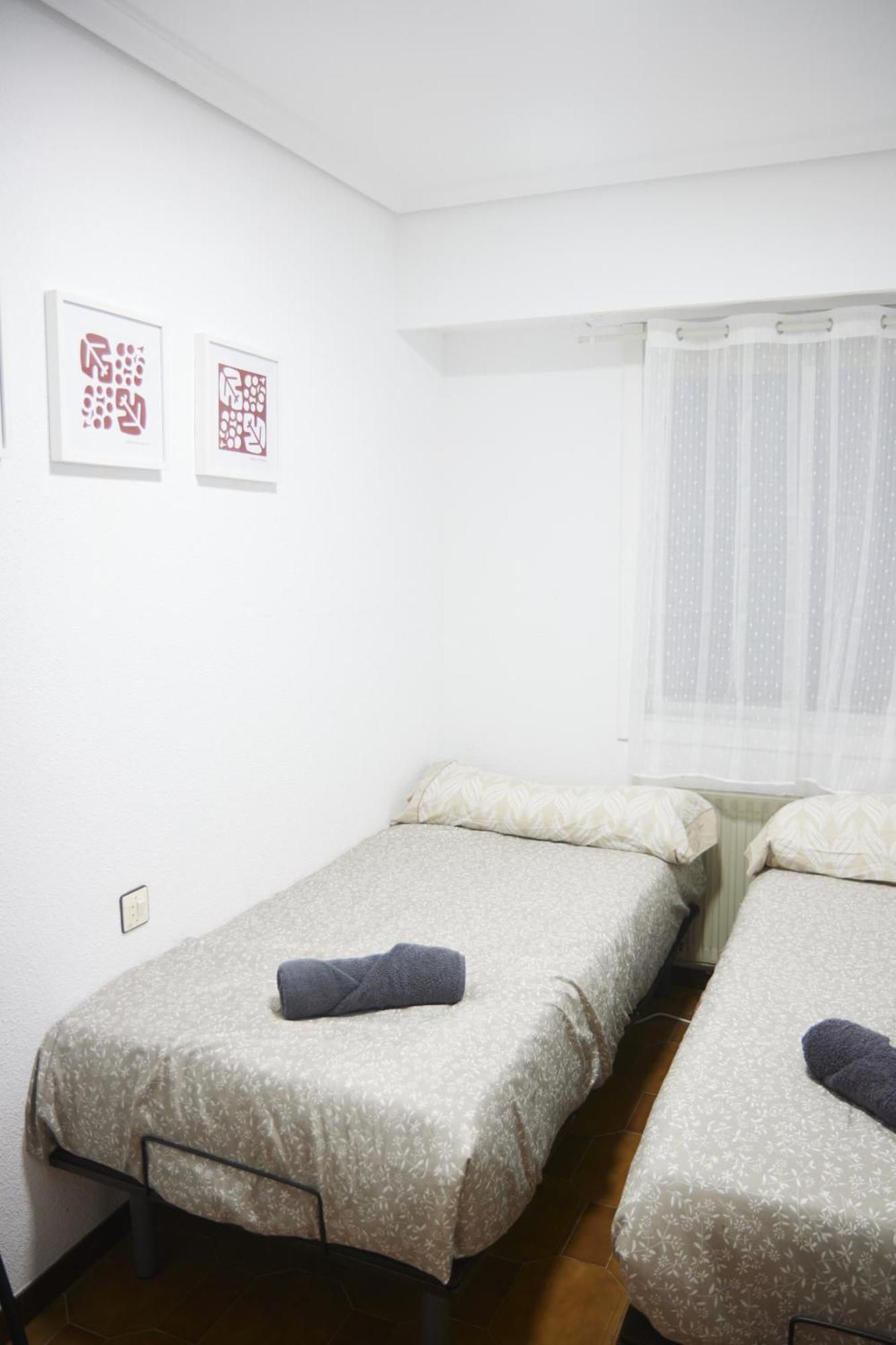 Apartamento Breton De Los Herreros لوغرونيو المظهر الخارجي الصورة