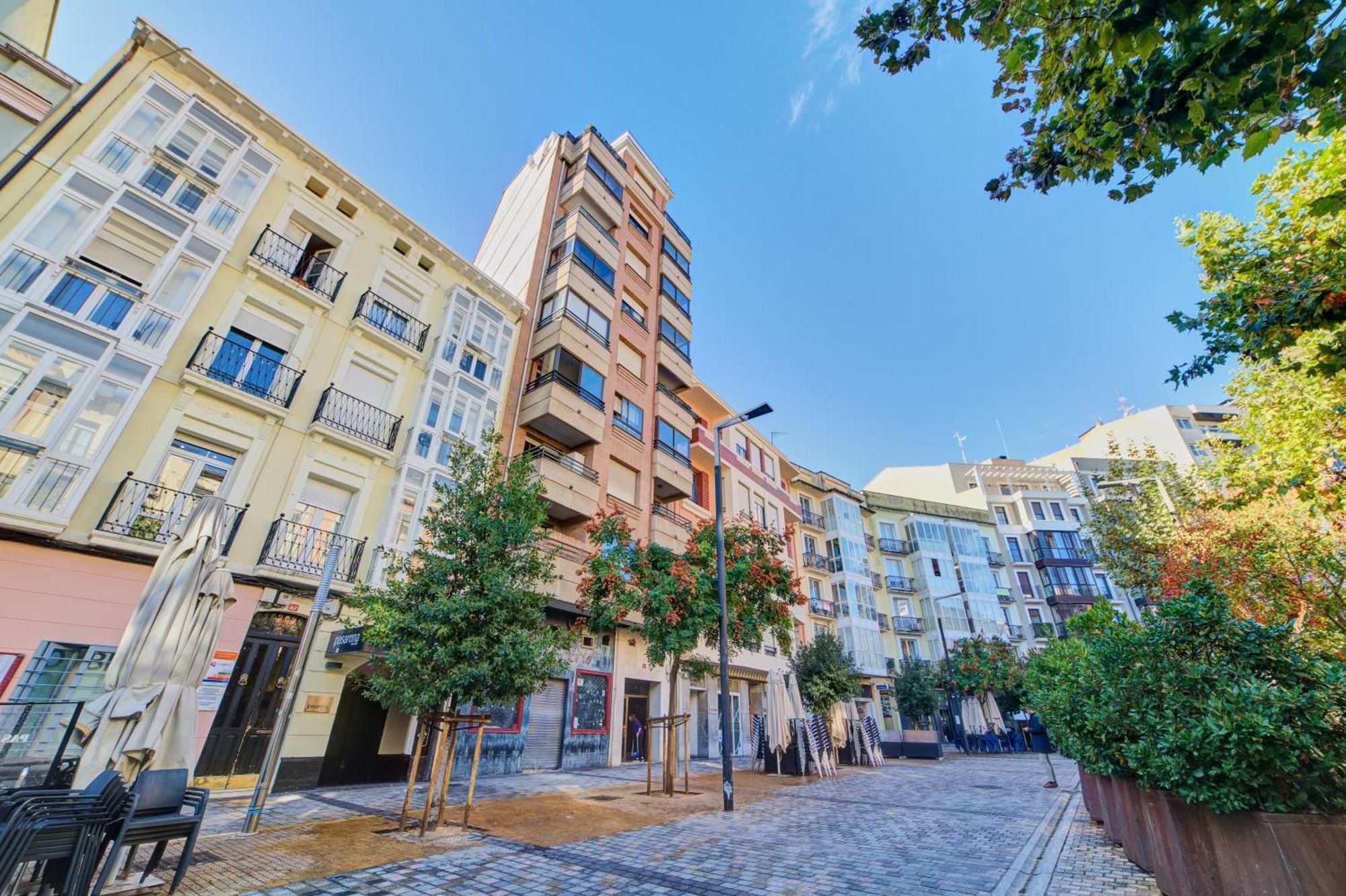 Apartamento Breton De Los Herreros لوغرونيو المظهر الخارجي الصورة